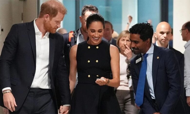 Prince Harry And Meghan Markle’s Quiet Sydney Kiss Almost Goes Unnoticed