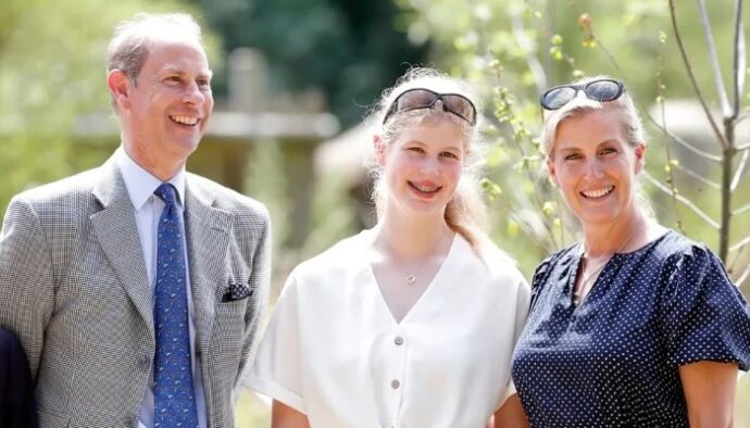 Duchess Sophie Shows Emotional Reaction During Prince Edward and Lady Louise’s Sweet Moment